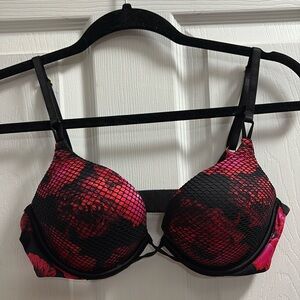 Victoria’s Secret, sexy, red and black bra 34B